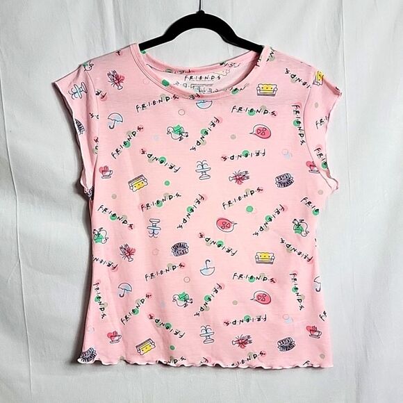 🖤5/$20🖤 NWOT.. Friends pajama top.. - Picture 1 of 9
